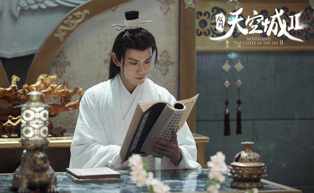 脸上有这2个特征的女人，属于天生的“苦相脸”，你是吗？